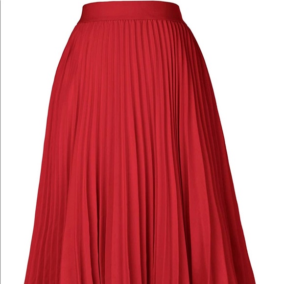Red pleated midi skirt - Picture 2 of 2